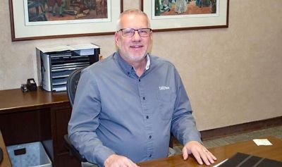 Daily News managing editor Jay Prauner sits at his desk in his office in 2020. Prauner, who started working at the Daily News in 1986, died on Jan. 25. (Daily News archives) Daily News managing editor Jay Prauner sits at his desk in his office in 2020. Prauner, who started working at the Daily News in 1986, died on Jan. 25. (Daily News archives)